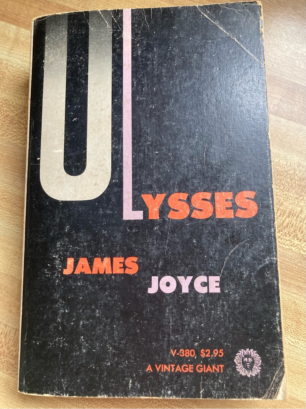 Ulysses by James Joyce Paperback